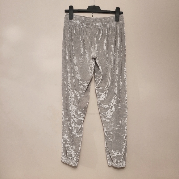 Victoria's Secret crushed velvet joggers, pants,‎ S - Picture 4 of 13
